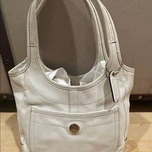 COACH Off White Leather Shoulder Tote